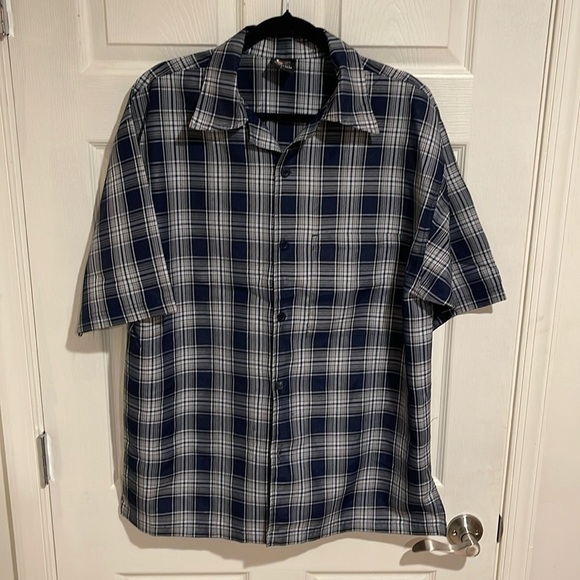 EZ Street Gear Men’s Button Down Short Sleeve Shirt. - Picture 1 of 6